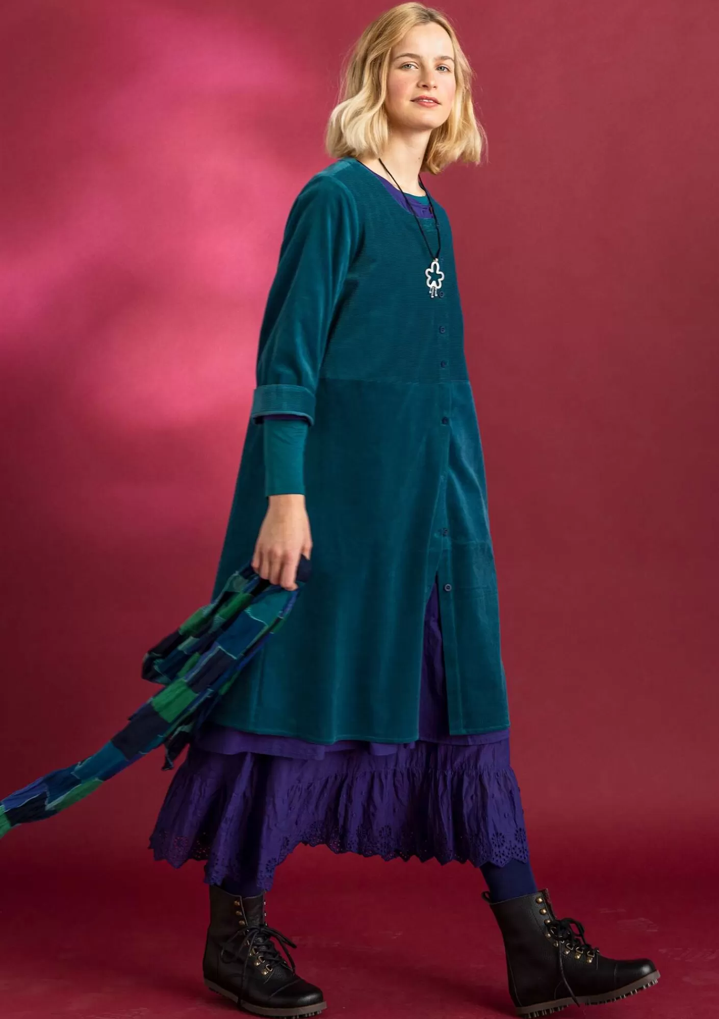Gudrun Sjödén Vakosamettimekko ekopuuvillaa/elastaania.- Mekot